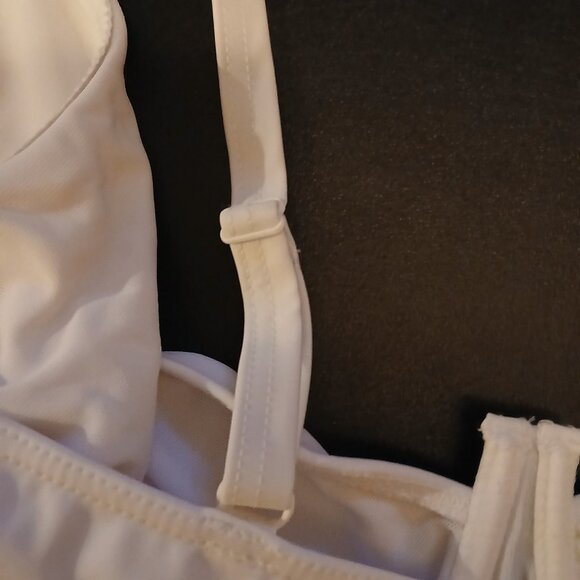 Asos Design Curve Women's Recycled Bikini Top 44F NWOT White - Picture 4 of 5